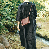 small shoulder "puff"