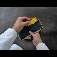 【左利き仕様】2つ折りファスナー財布