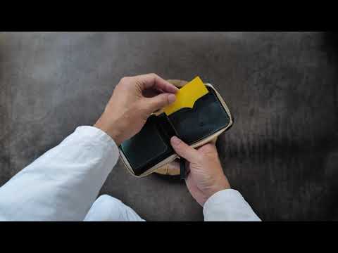 【左利き仕様】2つ折りファスナー財布